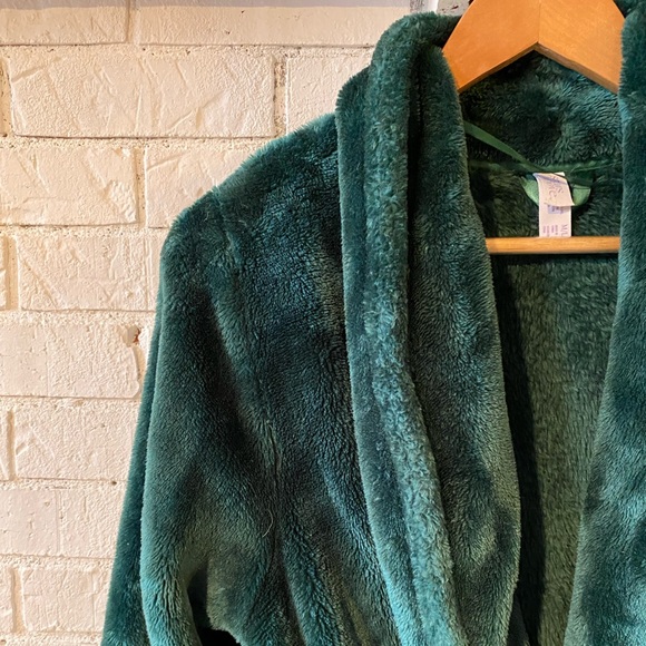 stars above Intimates & Sleepwear Stars Above Long Fuzzy Robe